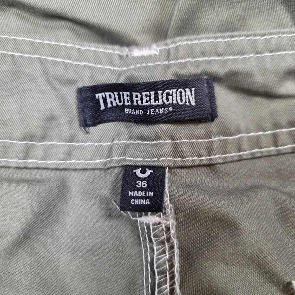 True Religion Mens Olive Green Cargo Pants Contrast Stitch Horseshoe Size 36 NWT